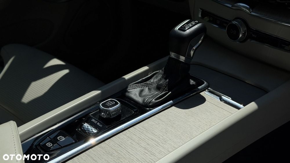 Volvo XC 60 T5 GPF Inscription - 14