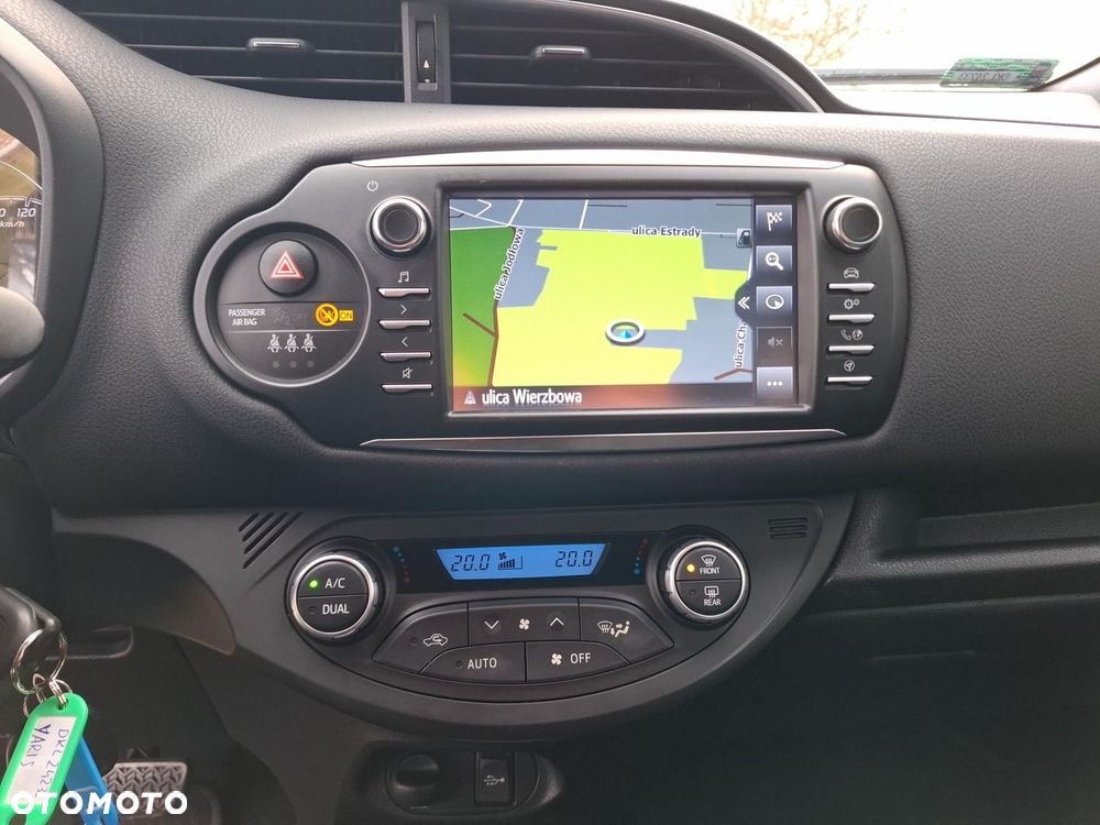 Toyota Yaris - 17