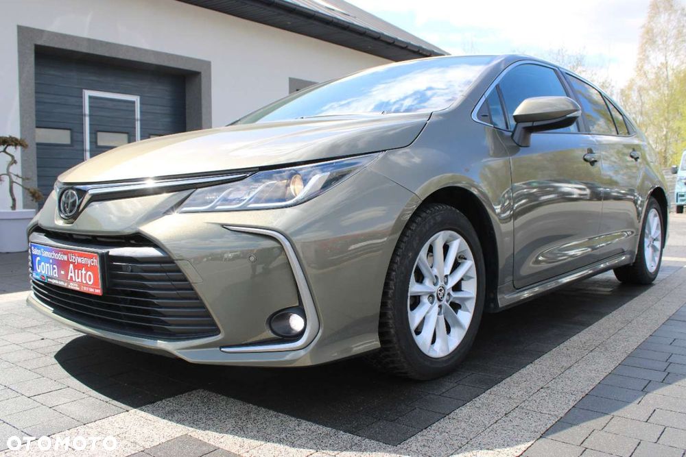 Toyota Corolla - 12