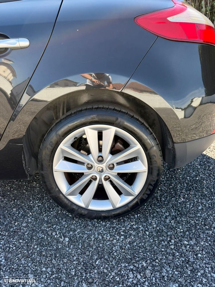 Renault Mégane 1.5 dCi Dynamique - 14