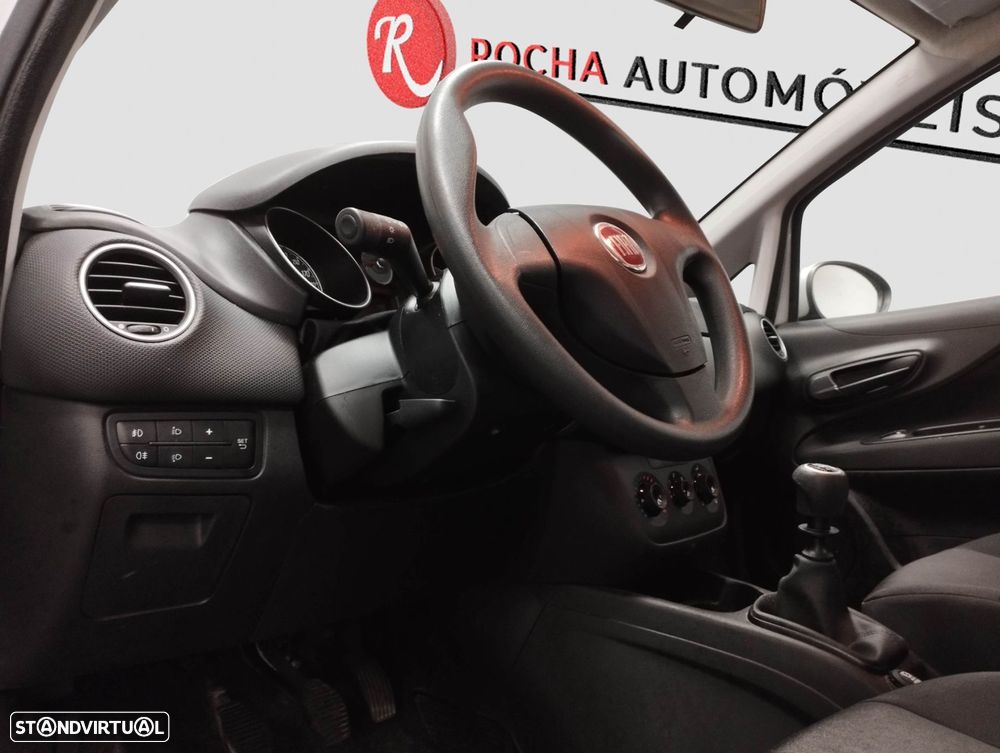 Fiat Punto 1.2 Young II S&S - 8