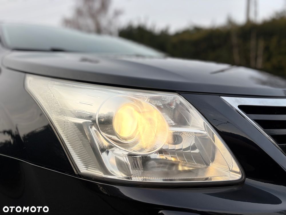 Toyota Avensis Touring Sports 1.8 Multidrive S Executive - 26