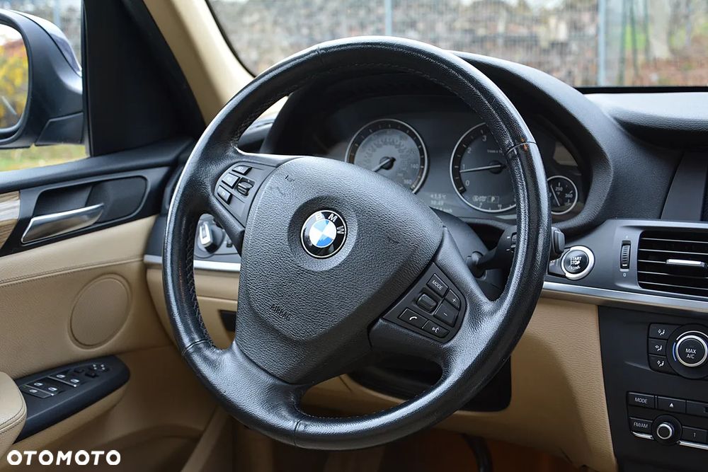 BMW X3 xDrive28i Sport-Aut Advantage - 23