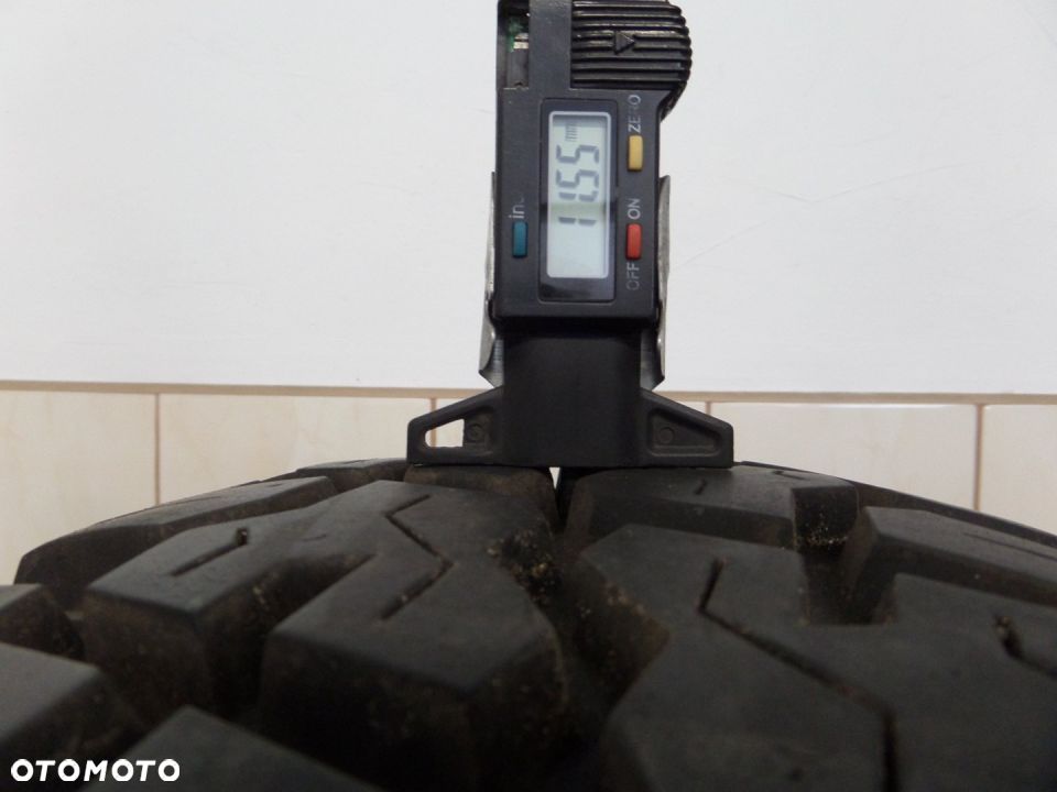 LT235/80 R17 120/117Q Cooper Discoverer S/T 11,5mm - 2