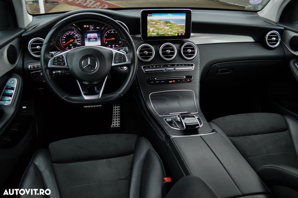Mercedes-Benz GLC Coupe 250 4Matic 9G-TRONIC Exclusive - 37