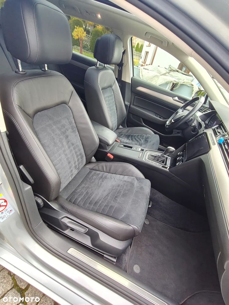 Volkswagen Passat Variant 2.0 TDI BMT 4Mot Highline DSG - 19