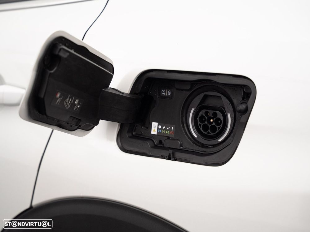 Peugeot 3008 1.6 Hybrid GT Pack e-EAT8 - 13
