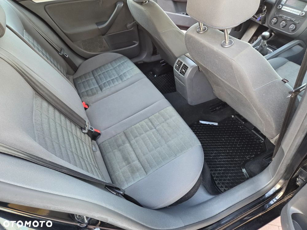 Volkswagen Golf 1.9 TDI Comfortline - 8