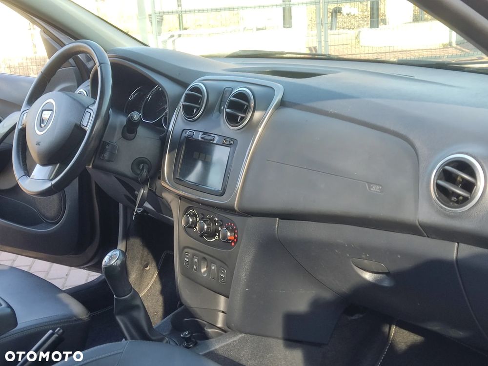 Dacia Sandero Stepway TCe 90 S&S Laureate - 17