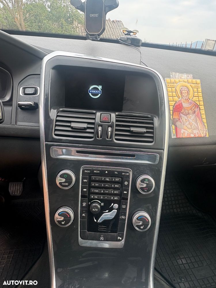 Volvo XC 60 D3 Start-Stop Kinetic - 12
