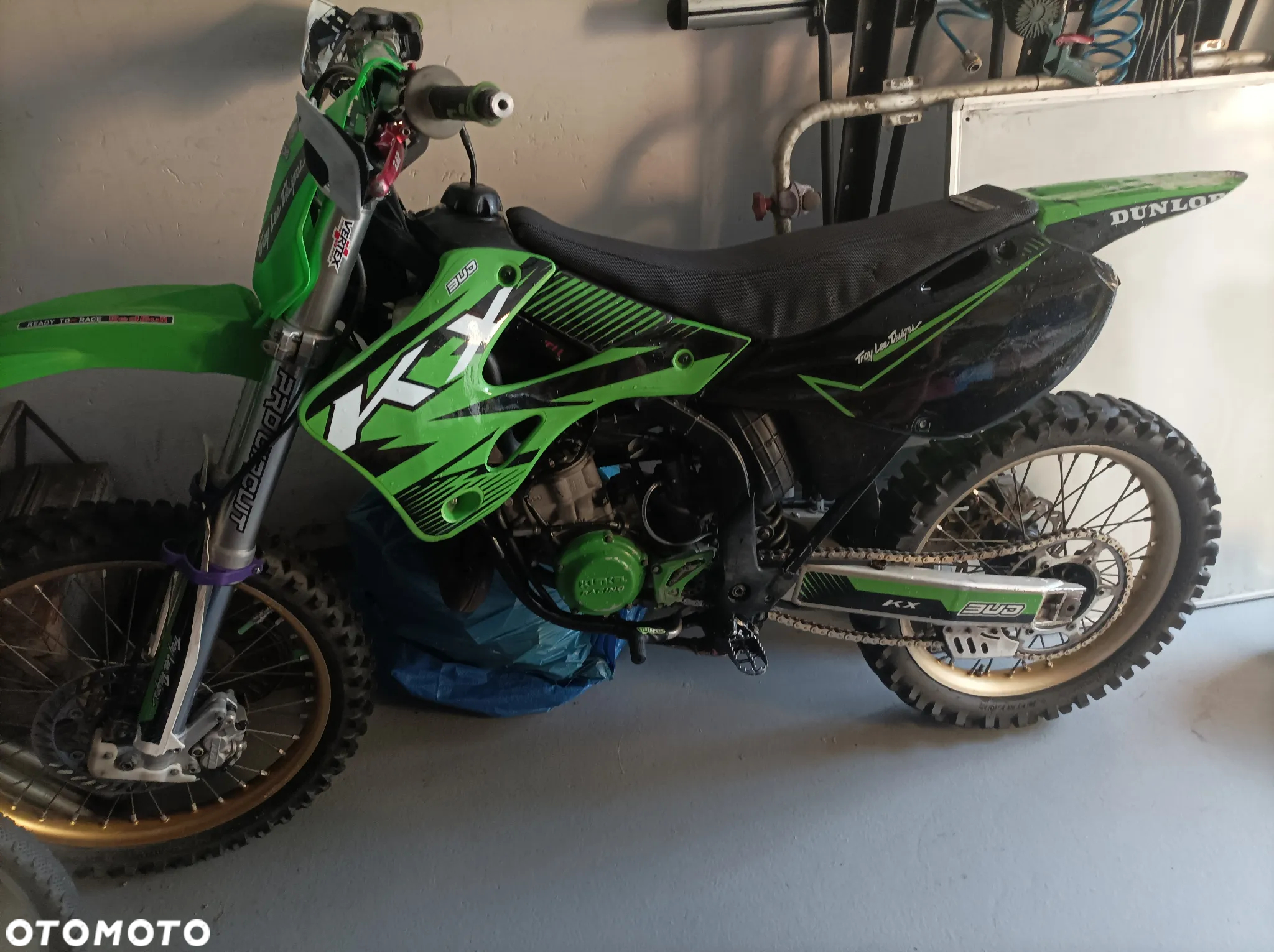 Kawasaki KX - 17