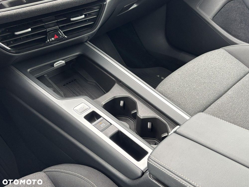 Volkswagen Passat Variant 1.5 TSI ACT mHEV DSG - 21