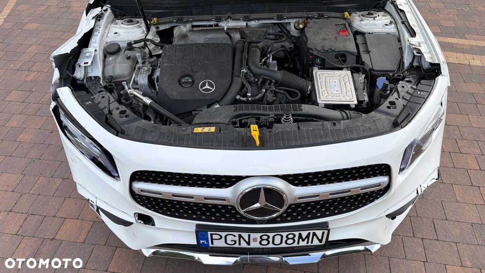 Mercedes-Benz GLB 200 4-Matic AMG Line 8G-DCT - 8