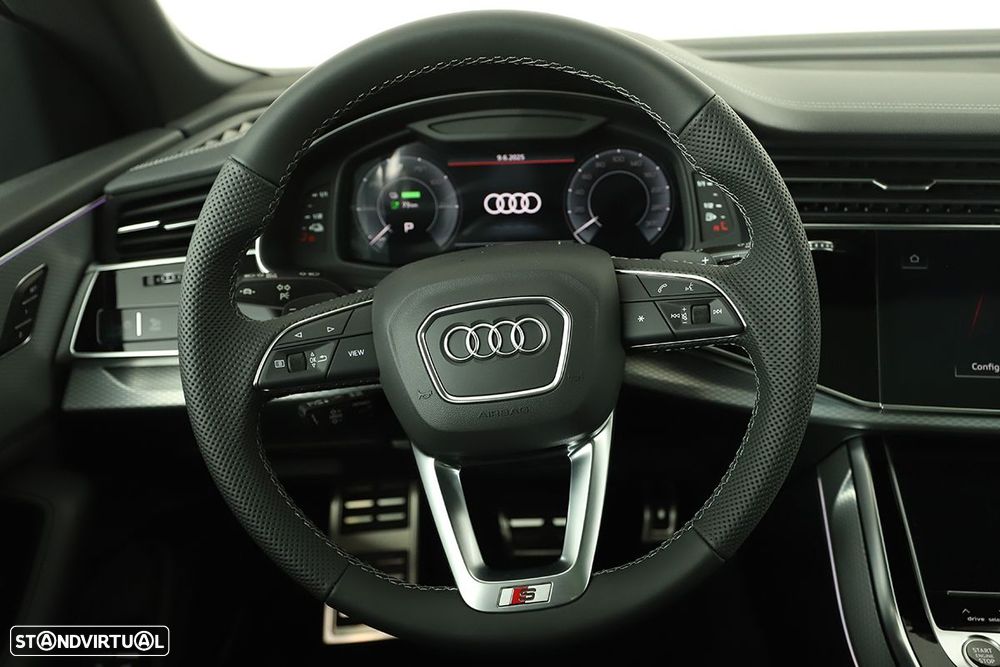 Audi Q8 55 TFSIe quattro Tiptronic - 15