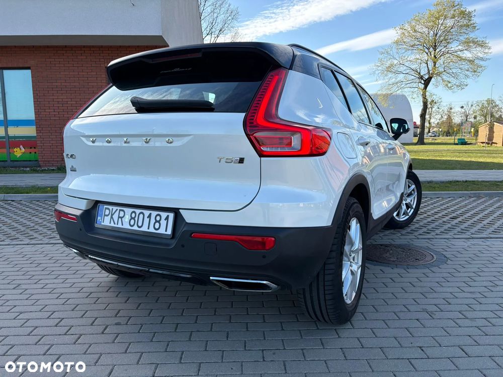 Volvo XC 40 T5 AWD R-Design - 11