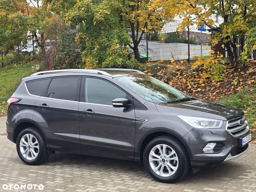 Ford Kuga 1.5 EcoBoost 2x4 Titanium - 36