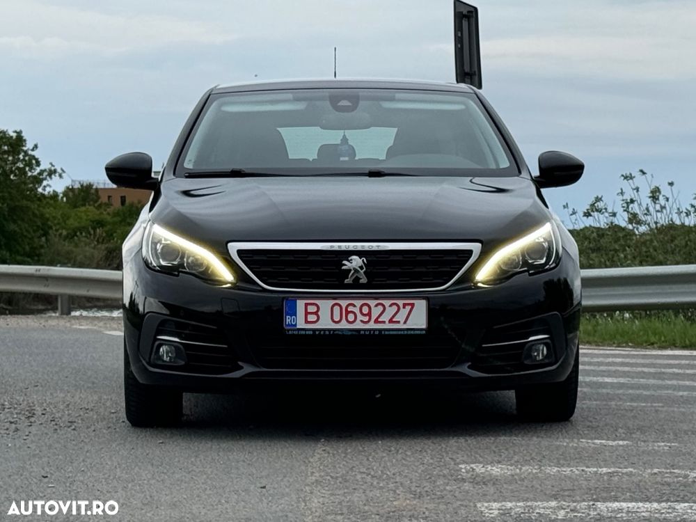 Peugeot 308 BlueHDi 130 EAT6 Stop & Start Active Business-Paket - 3
