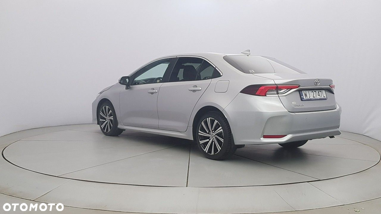 Toyota Corolla - 5