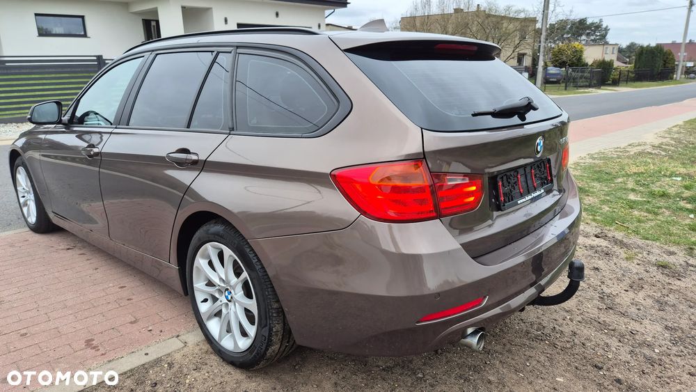 BMW Seria 3 318d - 3