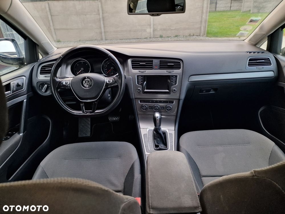 Volkswagen Golf - 13