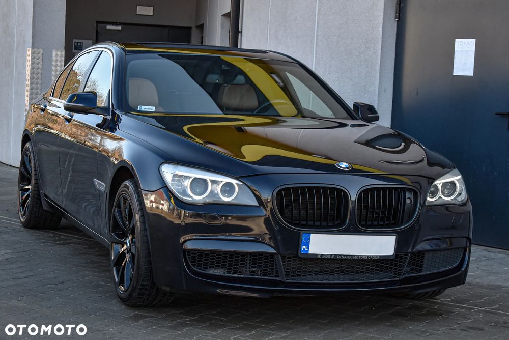 BMW Seria 7 740d Edition Exclusive - 28