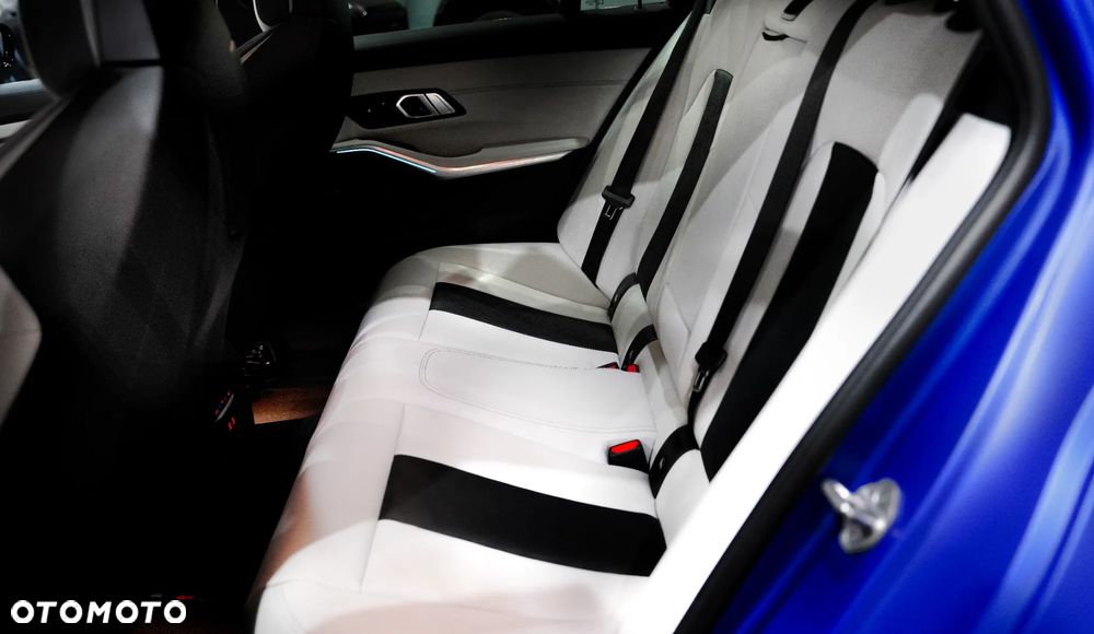 BMW M3 M Competition xDrive sport - 8