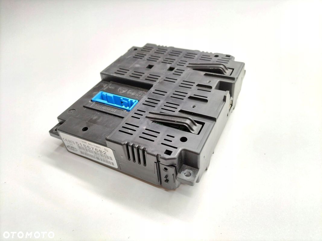 STEROWNIK MODUŁ ''BLUE & ME'' FIAT GRANDE PUNTO 51867602 - 1
