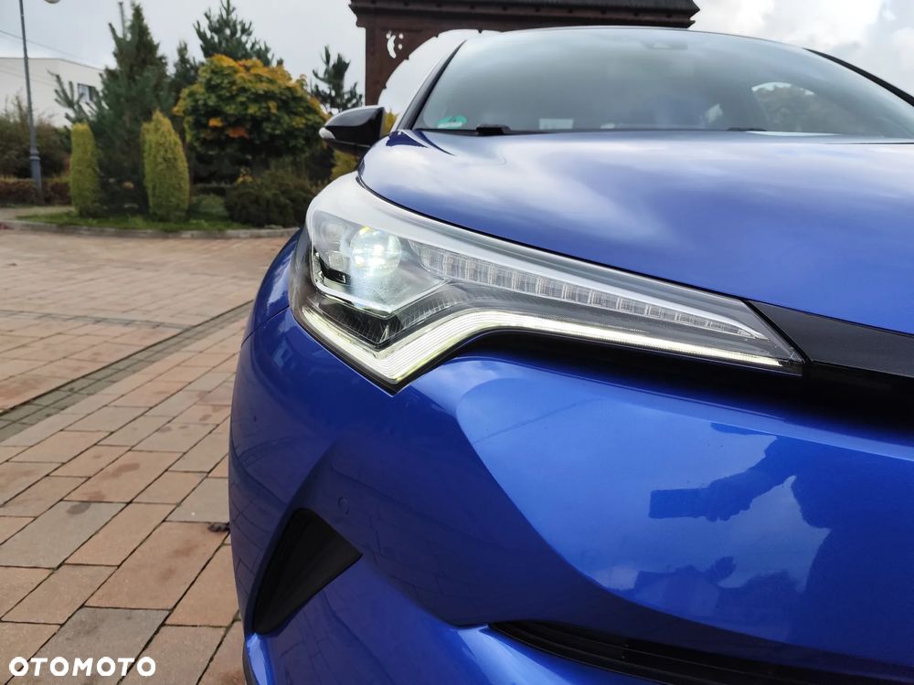 Toyota C-HR Hybrid Style Selection - 23