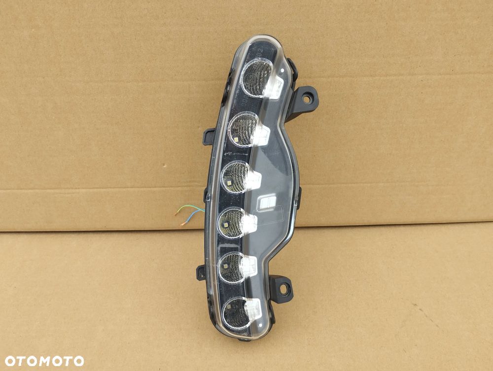 Citroen DS3 10-16r lampa LED DRL prawa - 1