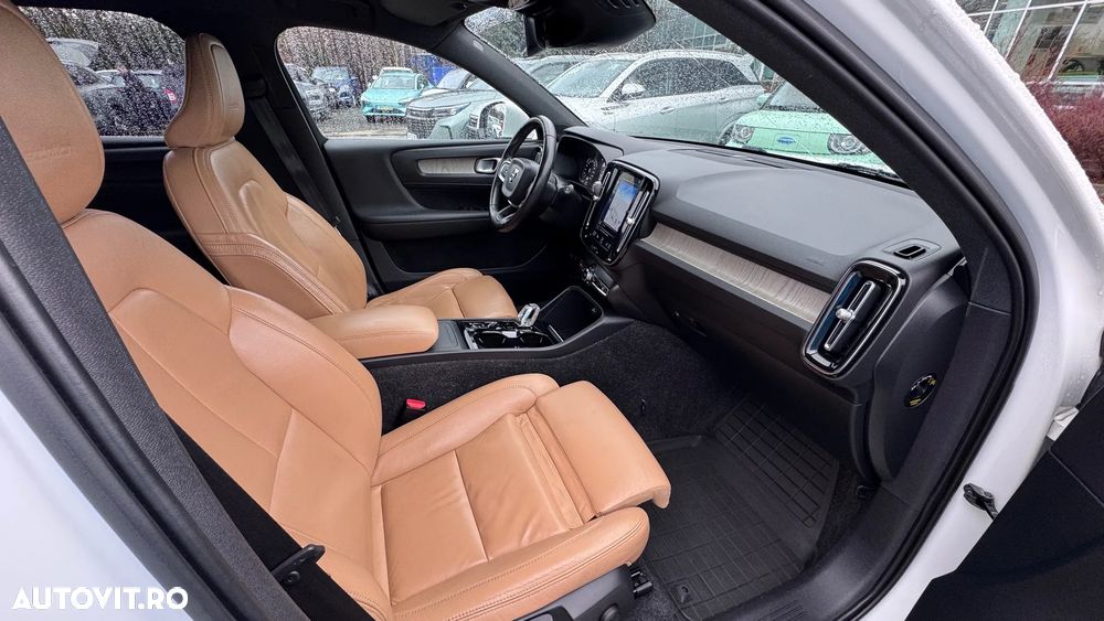 Volvo XC 40 D4 AWD Geartronic Inscription - 17