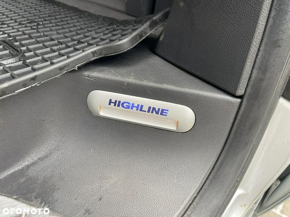 Volkswagen Multivan - 12