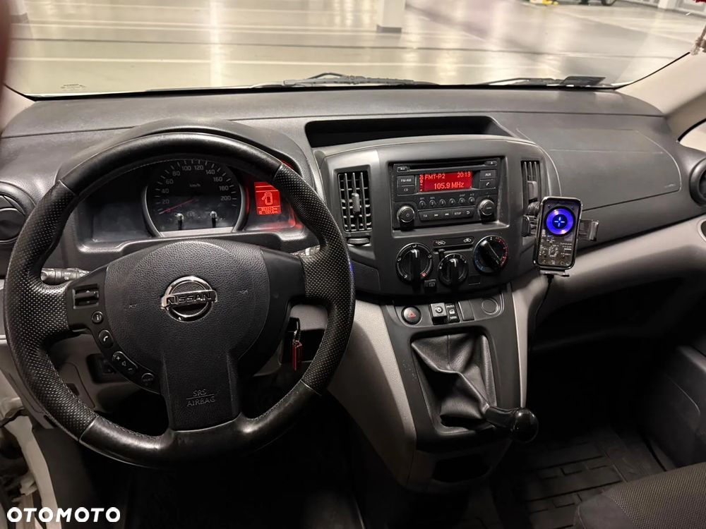 Nissan NV200 - 10