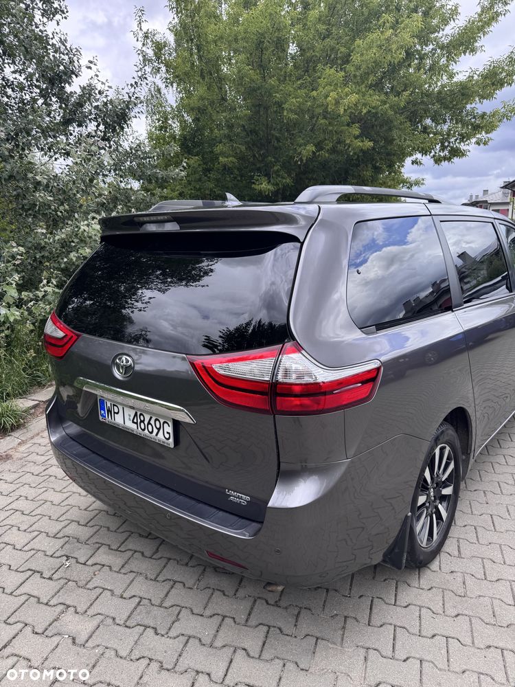 Toyota Sienna 3.5 V6 Limited AWD - 21