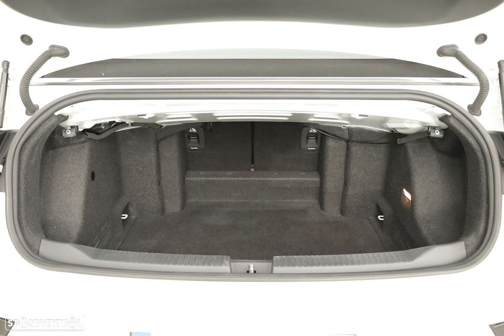 VW T-Roc Cabrio 1.5 TSI R-Line DSG - 26