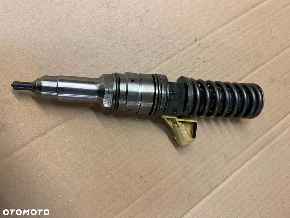 Pompowtryskiwacz Iveco Stralis Bosch do regneracji 0414703008 - 2