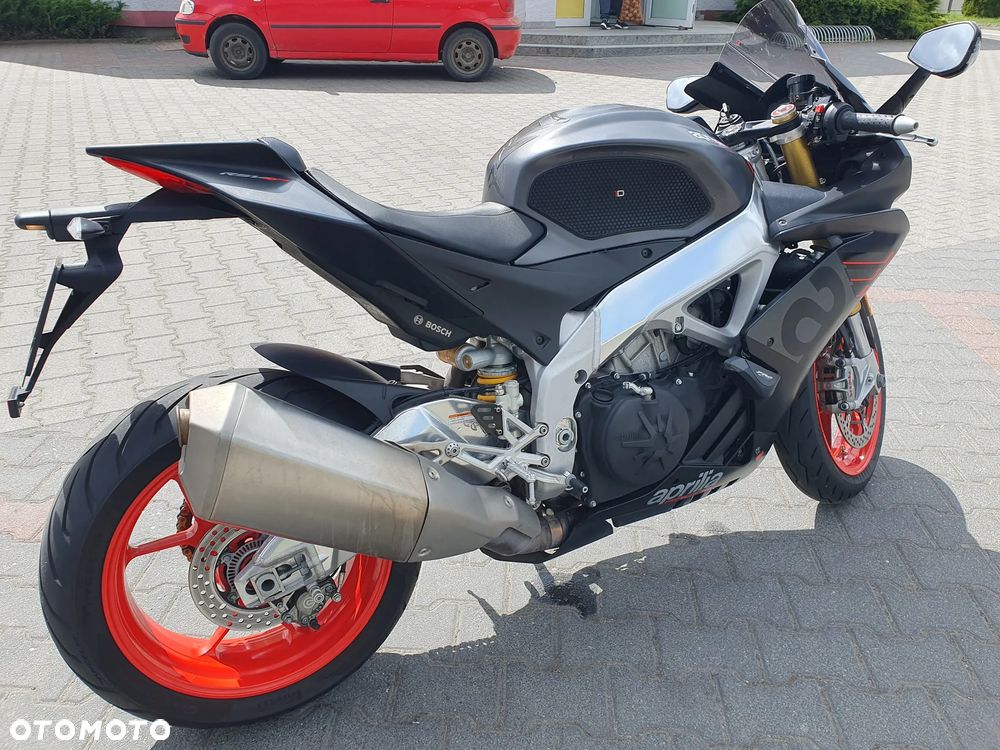 Aprilia RSV - 9