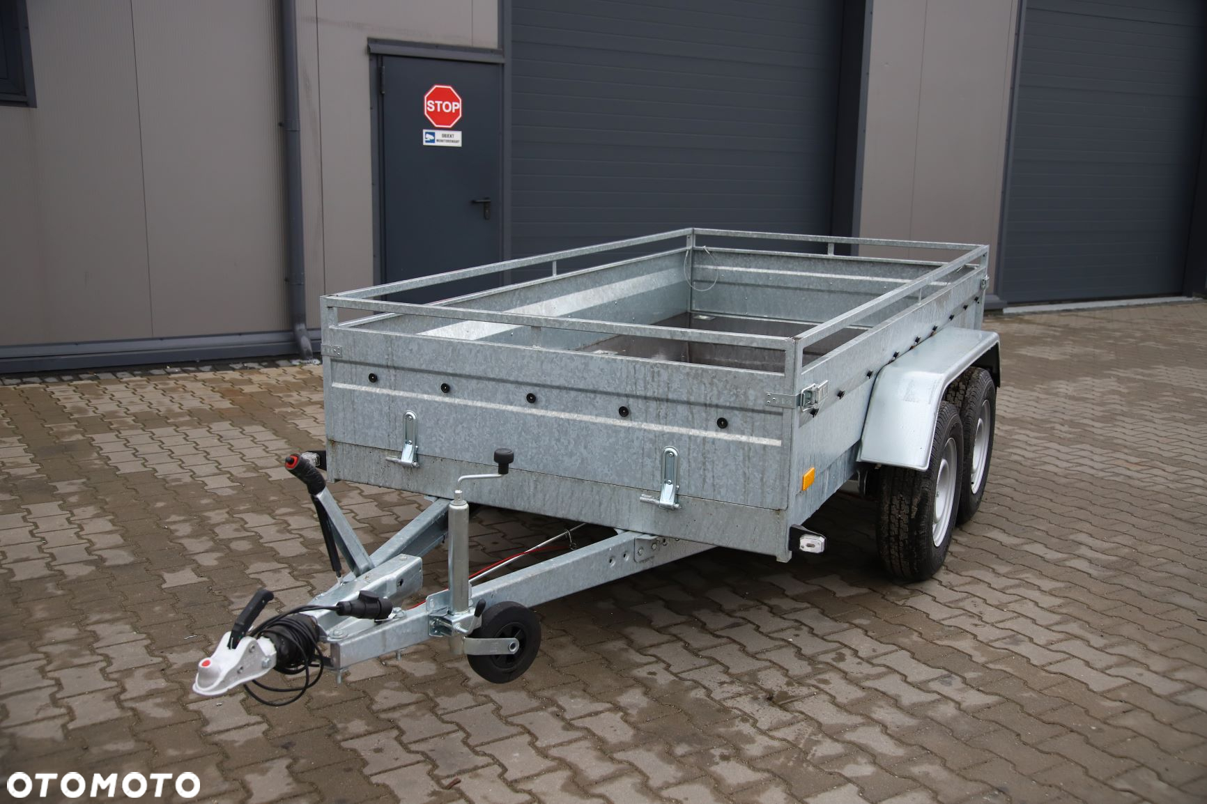 Niewiadów Majster z podjazdami 2700 kg - 3