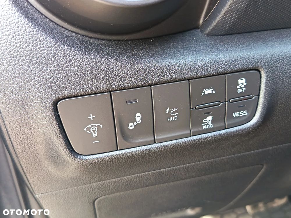 Hyundai Kona Premium - 13