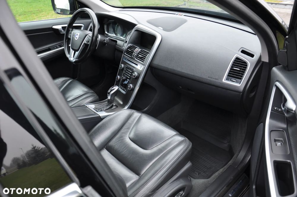 Volvo XC 60 T6 AWD Edition Pro - 10