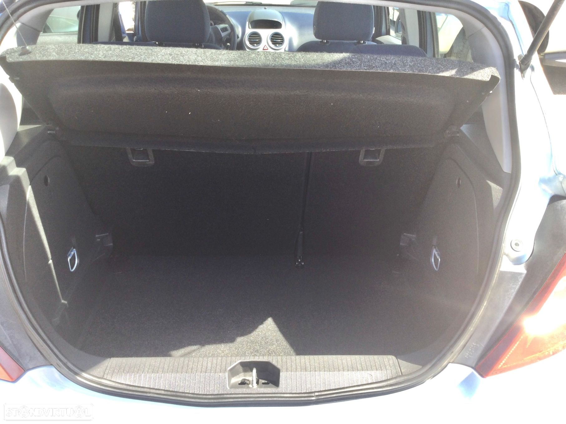 Opel Corsa 1.3 CDTi Enjoy EcoFLEX - 4