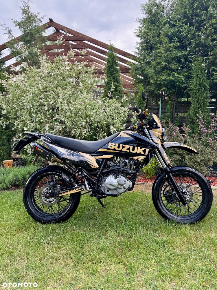 Suzuki DR - 8