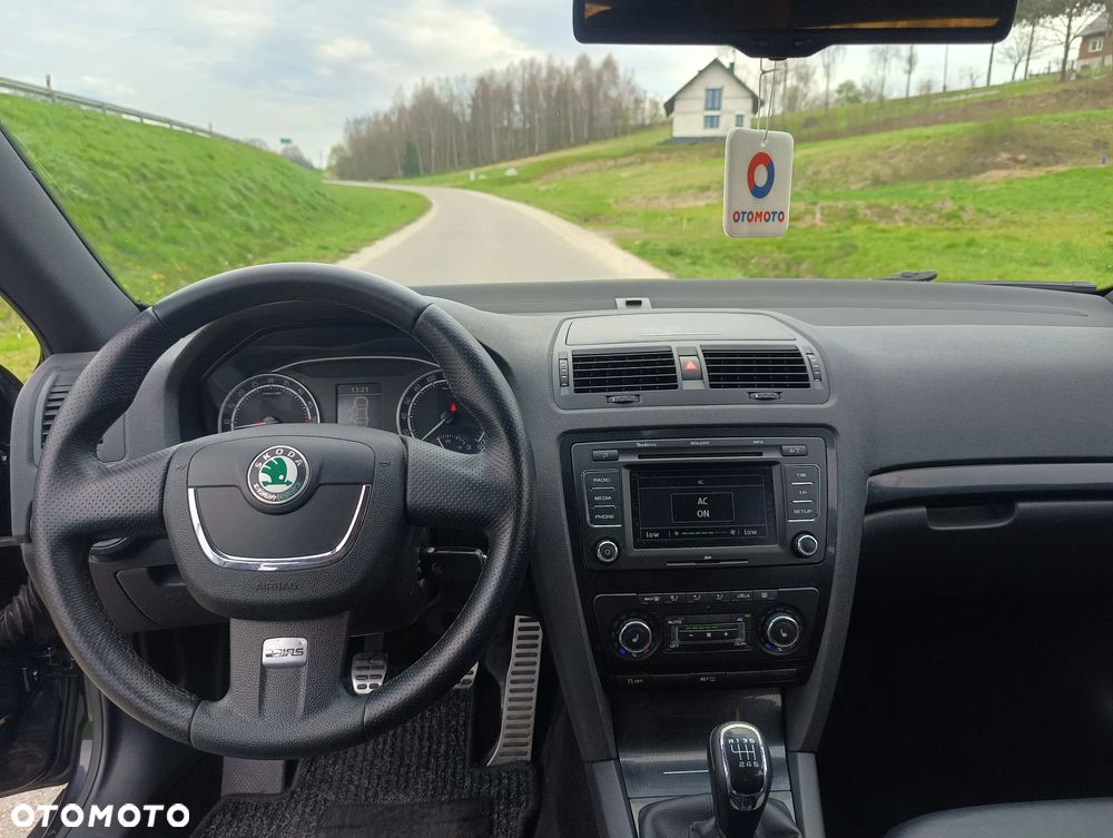 Skoda Octavia 2.0 TDI DPF RS - 26