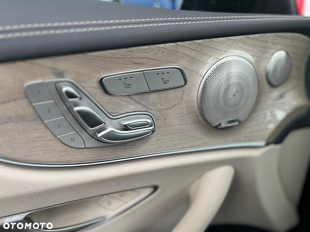 Mercedes-Benz Klasa E 200 4-Matic AMG - 16