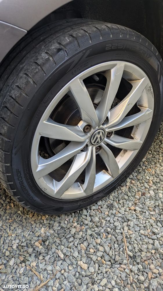 VOLKSWAGEN Golf 2013 — imagine 7