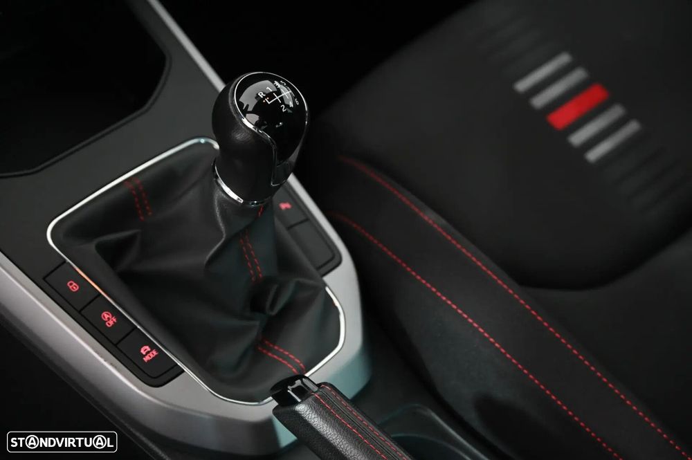 SEAT Arona 1.0 TSI FR - 26