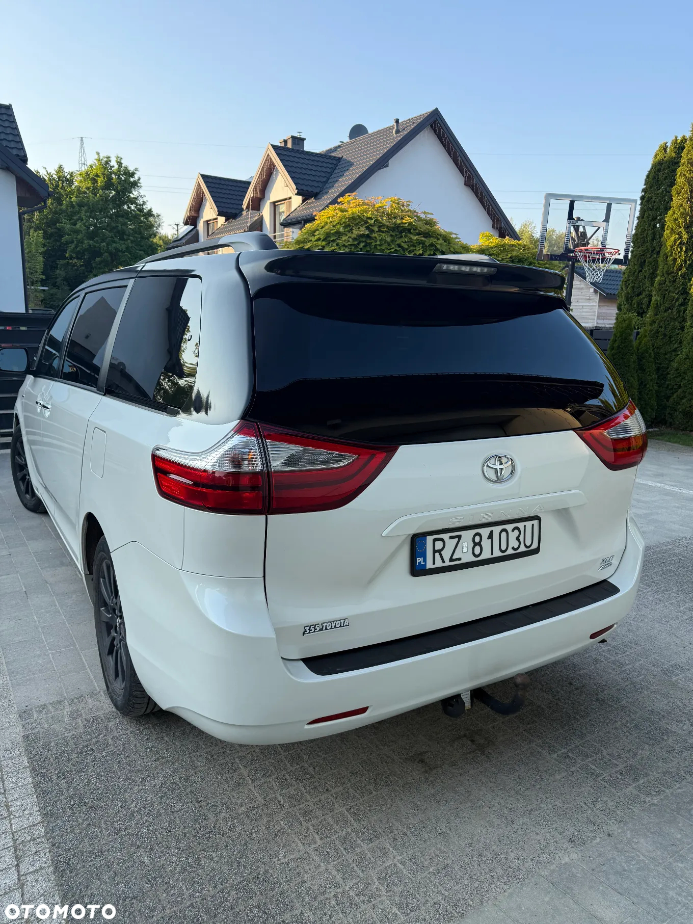 Toyota Sienna 3.5 V6 XLE AWD - 12