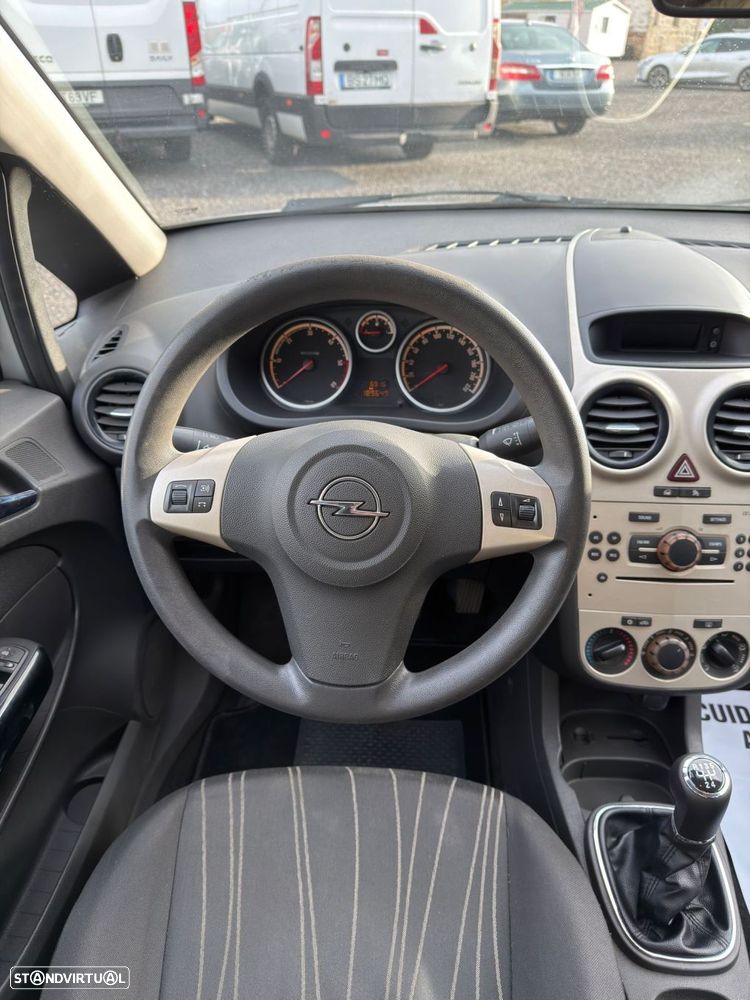 Opel Corsa 1.3 CDTi Enjoy - 29