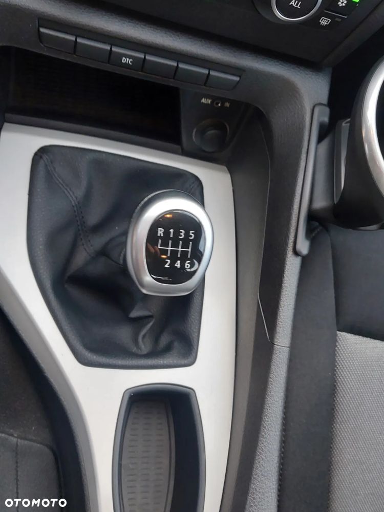 BMW X1 sDrive18i - 21