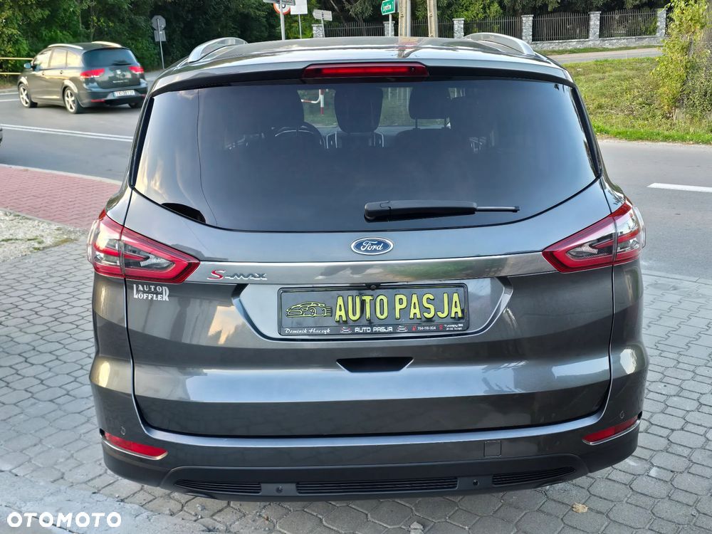 Ford S-Max 2.0 EcoBlue Titanium - 18