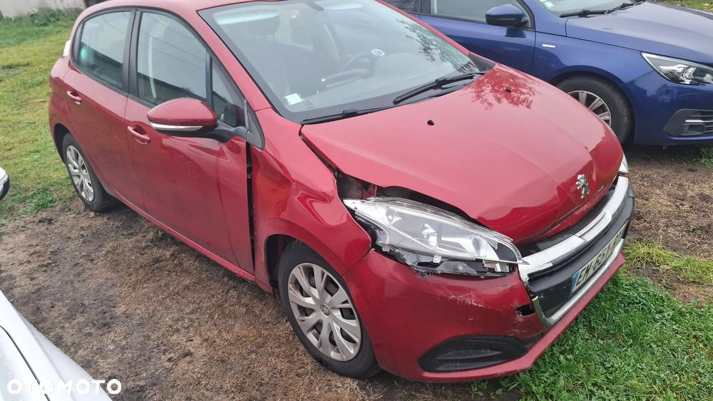 Peugeot 208 - 3